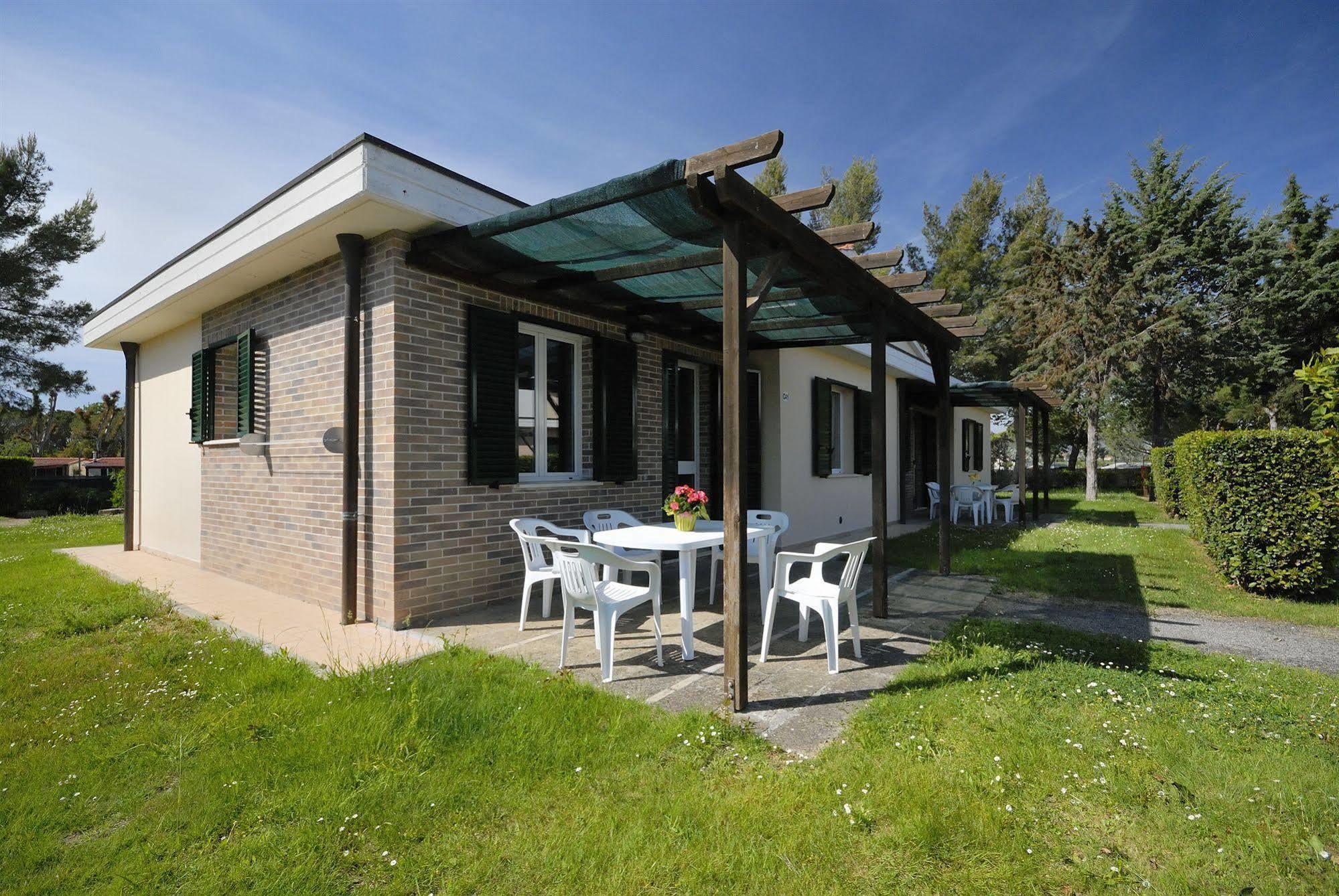 Villaggio Turistico La Cecinella Marina di Cecina Kültér fotó