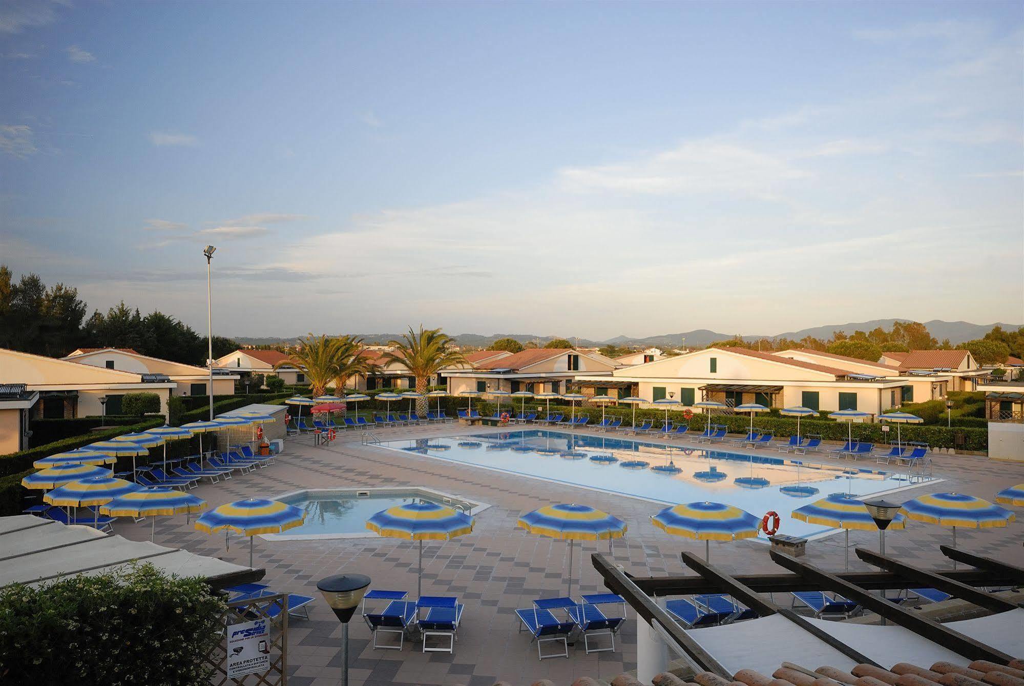 Villaggio Turistico La Cecinella Marina di Cecina Kültér fotó