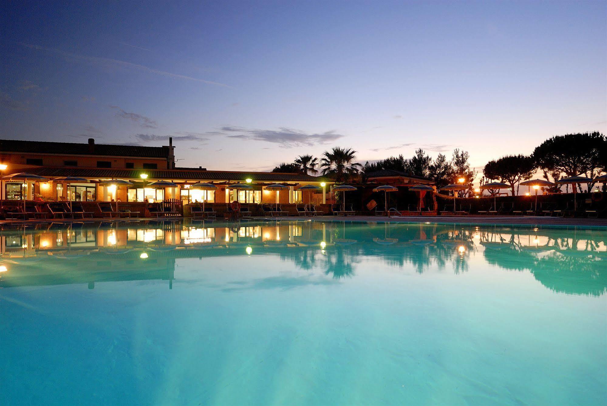 Villaggio Turistico La Cecinella Marina di Cecina Kültér fotó